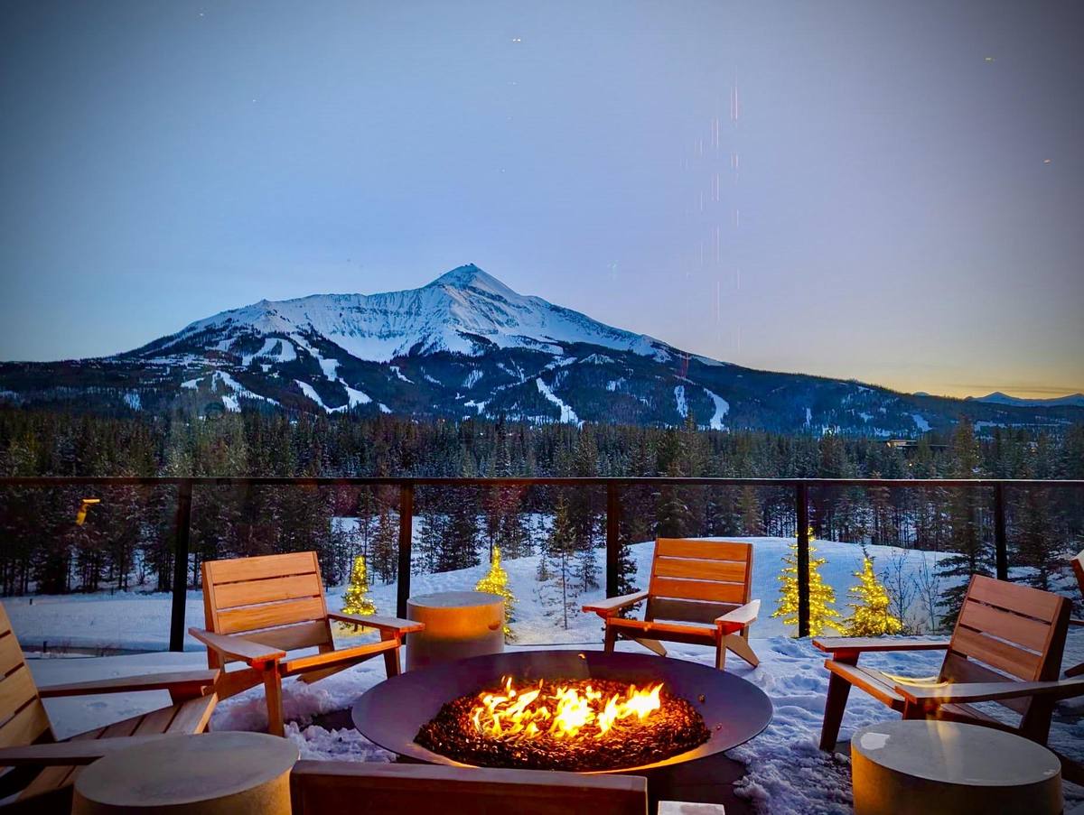 Fire pit on a deck overlooking the mountains
